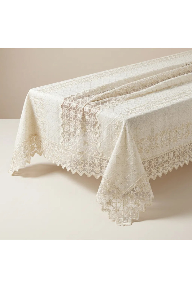 Luxury Gift-Boxed Bridal Set with Glittery and Embroidered Lace Tablecloth - Custom-Designed Living Room and Dining Tablecloth