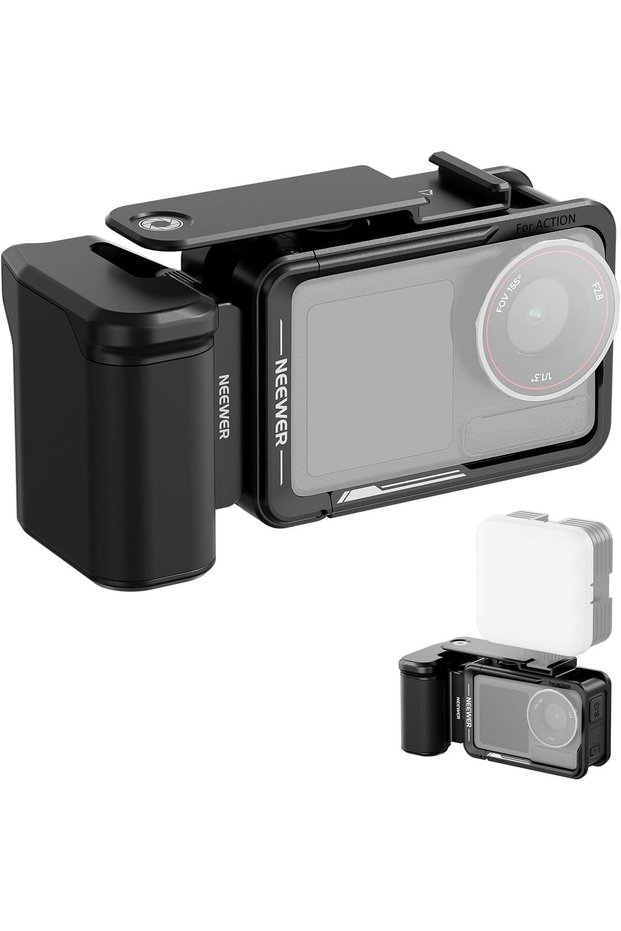 مجموعة ملحقات تتضمن غطاءً وحاملًا جانبيًا، متوافقة مع كاميرا DJI Osmo Action 5 Pro / 4/3، وتوفر حماية.