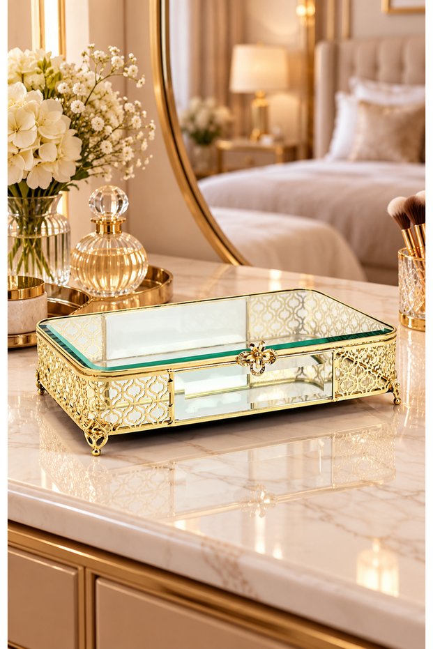 Embellished Glass Jewelry Box with Palace Motifs – 32x20x8 cm