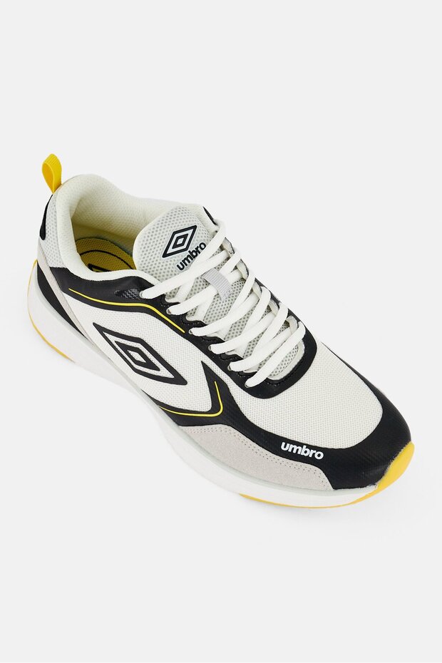 Men Priam II Lace Up Outdoor Sneakers, Multicolor