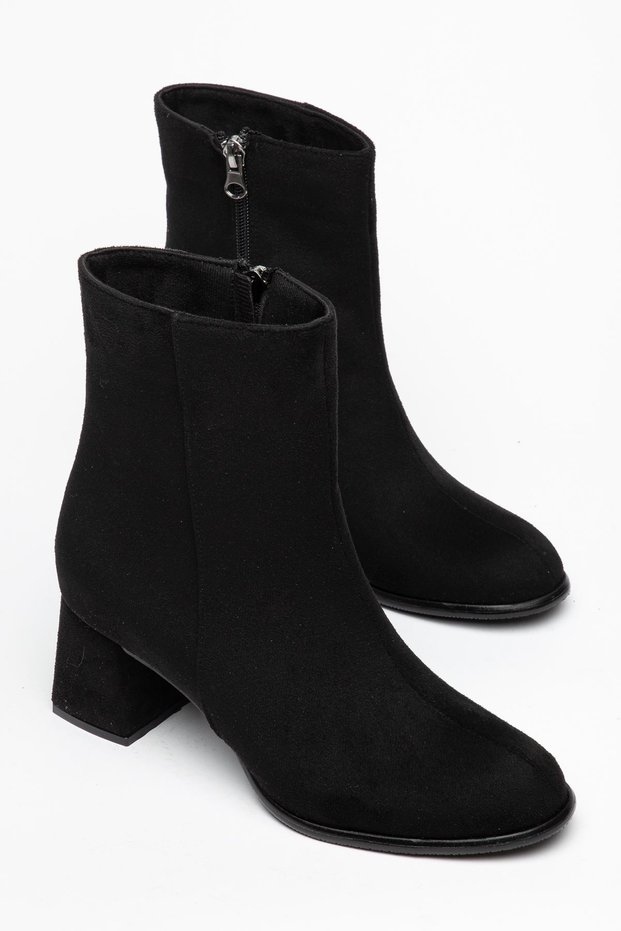 Johann Women's Black Suede Round Toe Chunky-Heeled Boots