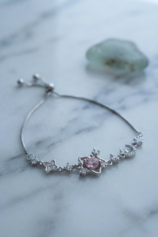 Star-Shaped Modal Bracelet with Pink Stones, Silver-Colored Zircon, and Adjustable Clasp TJ-BB8921