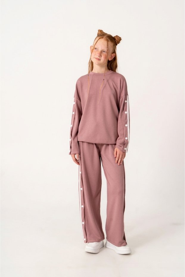 GIRLS' CLOTHING TOP AND BOTTOM SET—VERY STYLISH SEASONAL SET, SOFT AND TRUE TO SIZE