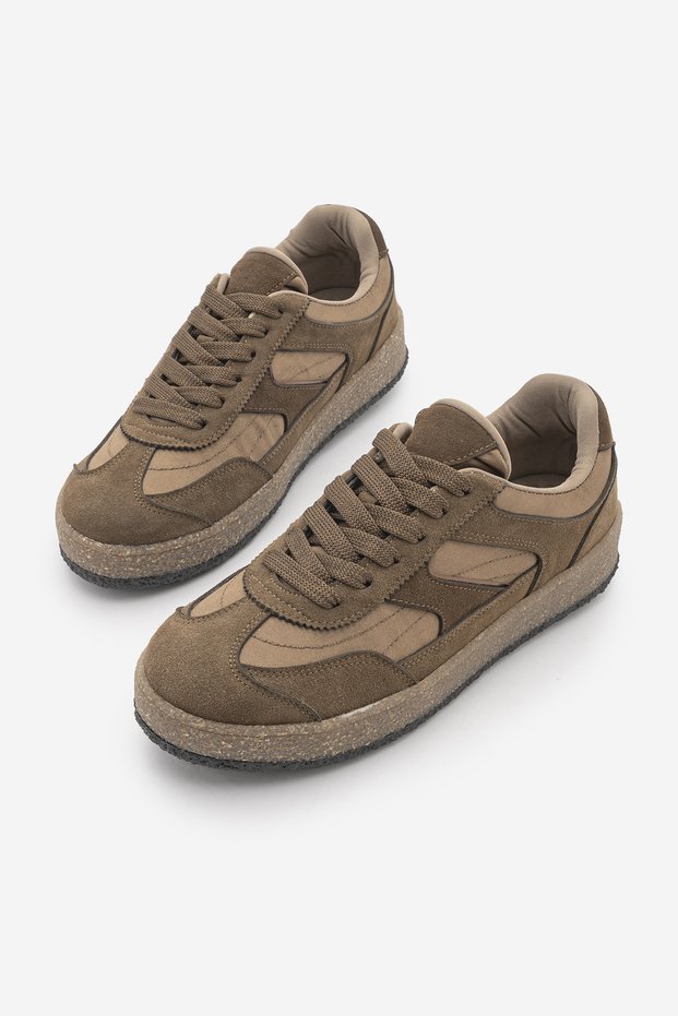 Women's Multi-Panel Suede-Textured Retro-Sole Lace-Up Casual Sneaker Mavel Tobacco Brown Suede