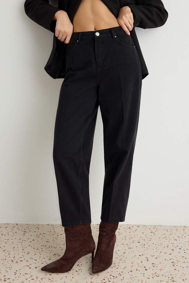 Wardrobe Essentials Black 100% Cotton High Waist Barrel Jeans Twoaw27Je00057