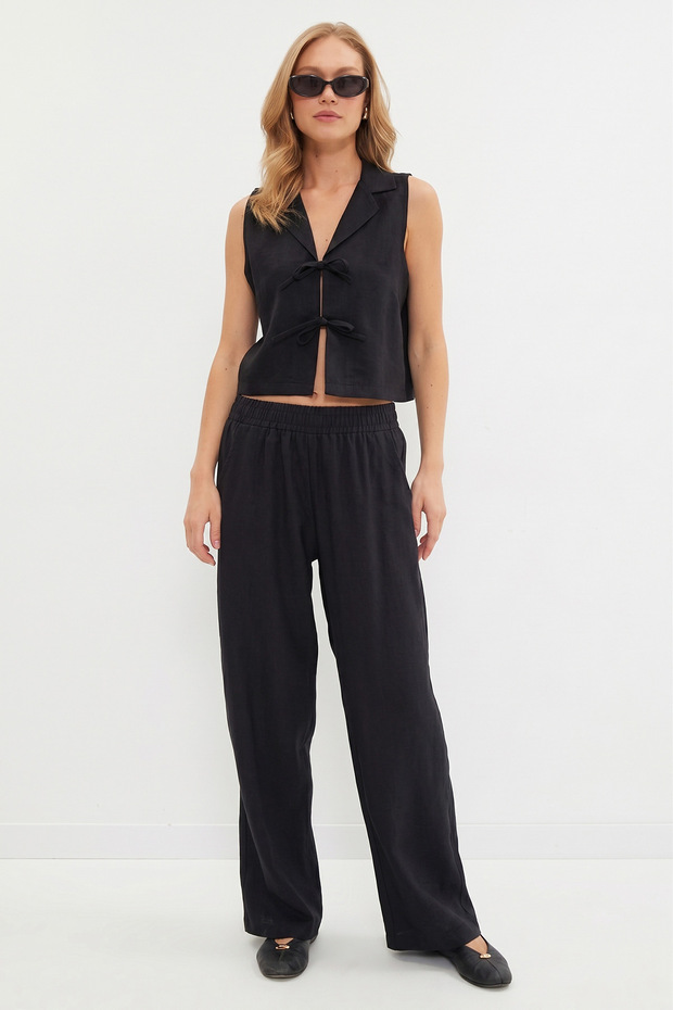 2-Piece Set with Front Tie Pocket