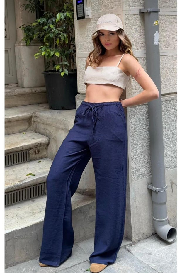 Women's Trousers with Elastic Waist and Lace-Up Detail, Comfortable Fit, Flowing Casual Denim Pants