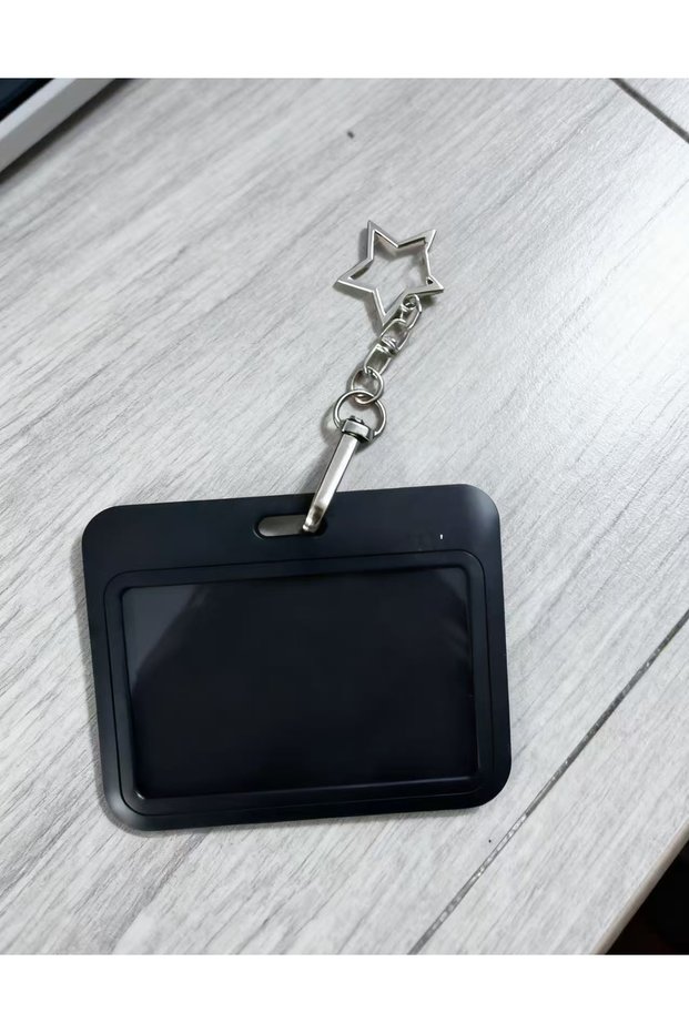 1 set This Card Holder, with a Star-Shaped Pendant, Can Be Used as a Bag Charm or Keychain. It Can S