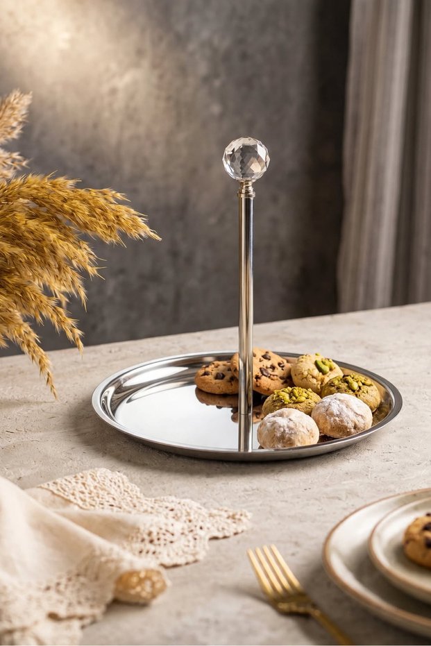 Diamond Stainless Steel Cookie and Dessert Serving Stand with Strappy Handle & Presentation Stand; Diameter: 21.5