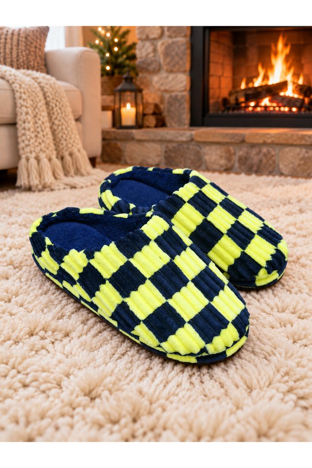 Men's Two-Tone Closed-Toe Winter Slippers with Soft Insole, Suitable for Everyday Wear and Indoor Use, Ideal for a Wedding Gift Set.