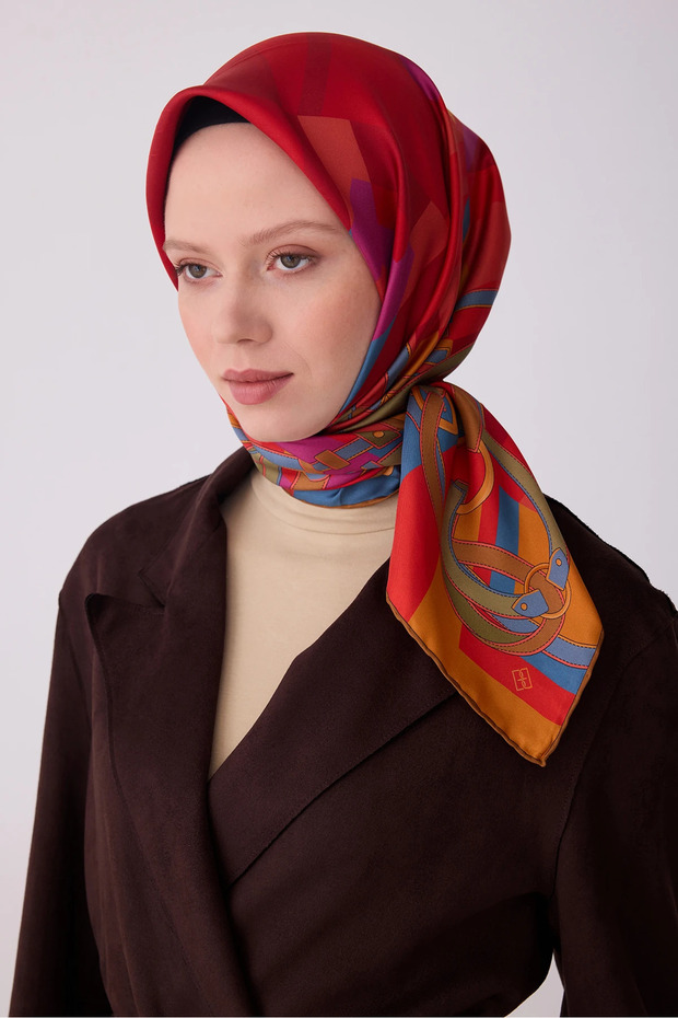 Nostalgia Karma Patterned 100% Silk Twill Scarf 4300D