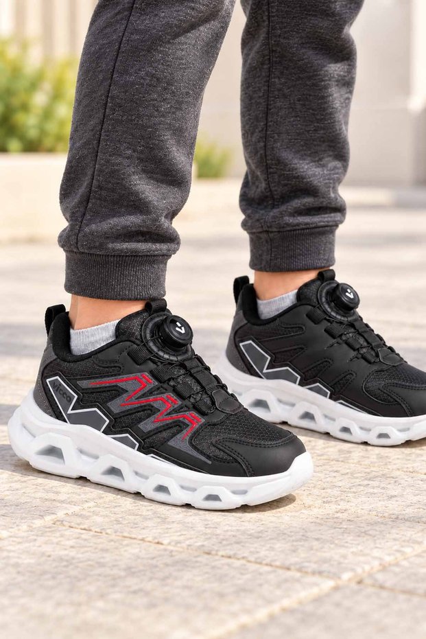 Children's Sports Shoes Black Red Thick Sole Sports Shoes with Smart Lacing System