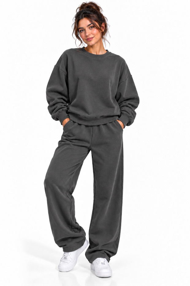 Unisex Oversize Wide-Leg Sweatpants and Hooded Sweatshirt with Elastic Waist and Pockets, Comfortable Cut Casual Sports Pants