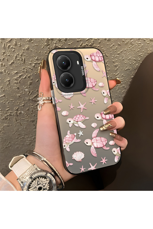 غطاء سيليكون متوافق مع هاتف Poco X7 Pro، بتصميم لطيف يضم رسومات لسلحفاة وردية وقوقعة بحرية.