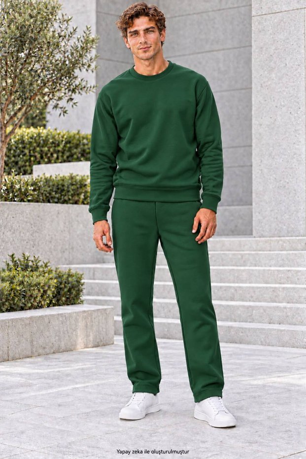 Men's Basic Crew Neck Sweatshirt and Sweatpants Set - Draped Comfortable Fit Sweatshirt and Sweatpants Combination Set