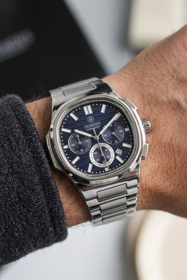 Navy Blue Dial, Silver Steel Strap, Chronograph Men's Watch (in a Special Box)