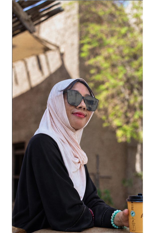 Soft Jersey Hijab – Light Pink Everyday Headscarf for Women | Elegant Stretchy Shawl