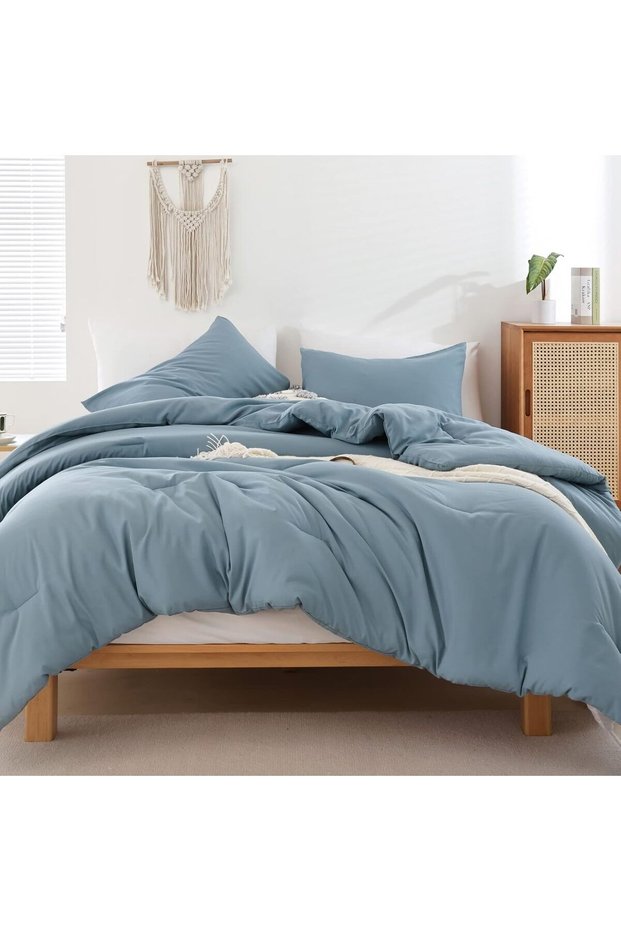 Oversized Queen Comforter Dusty Blue, 3pcs (1 Comforter & 2