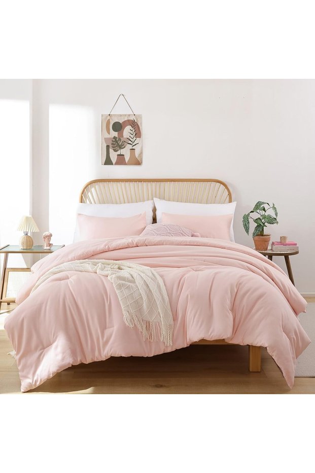 Oversized Queen Comforter Blush, 3pcs (1 Comforter & 2 Pillowcases) Lightweight Oversized Queen Comf
