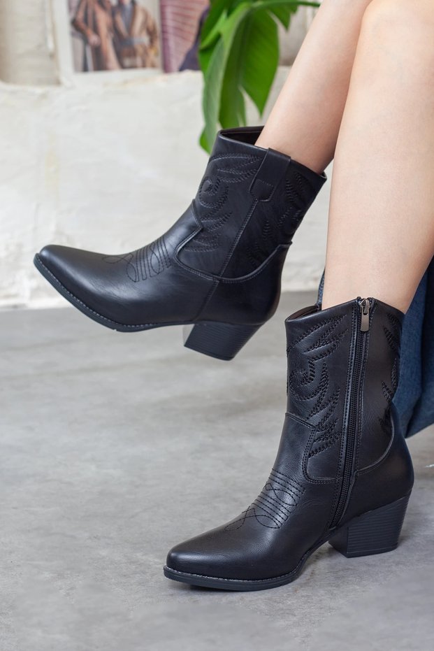 Women's Embroidered Cowboy Boots, Western Boots
