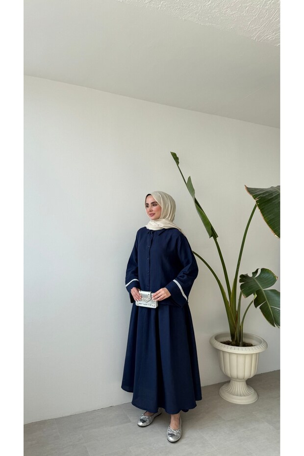 SHIRT AND SKIRT SET WITH STRIPED DETAIL - NAVY BLUE