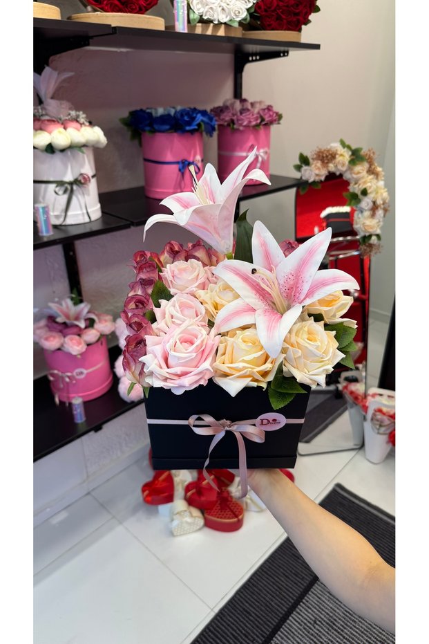 pembe lilyum box