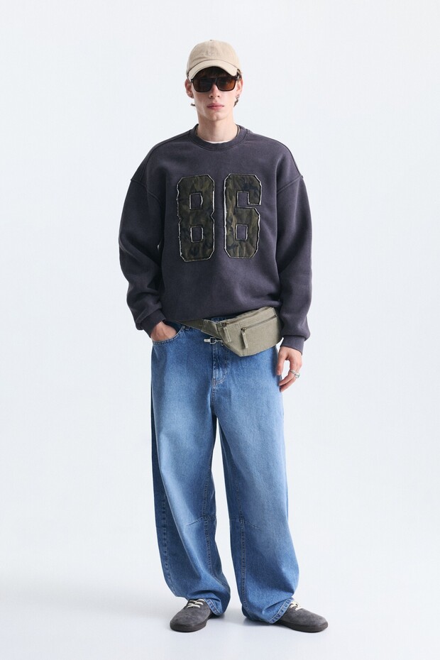 Oversize Crew Neck Sweatshirt