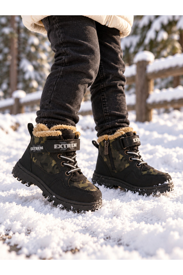 Children's Winter Snow Boots with Heat-Retaining Fur-Trimmed Lining and Durable Construction