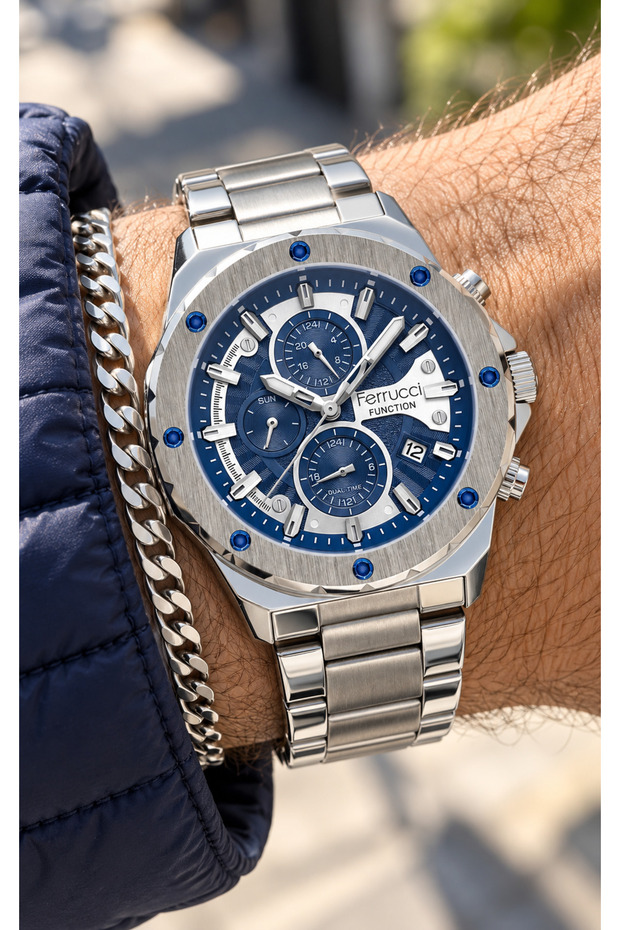 Function Specially Designed Men's Wristwatch with Functional Calendar and Bracelet as a Gift