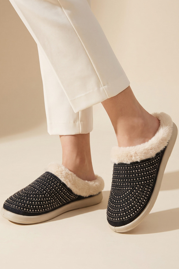 Women's Suede Fur-Lined House Slippers with Soft Soles - Plush Casual Comfort Slippers