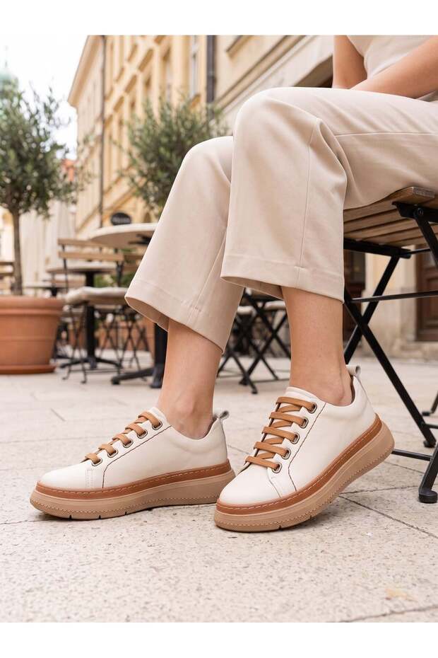 D26KA 605 Cream Genuine Leather Women's Shoes