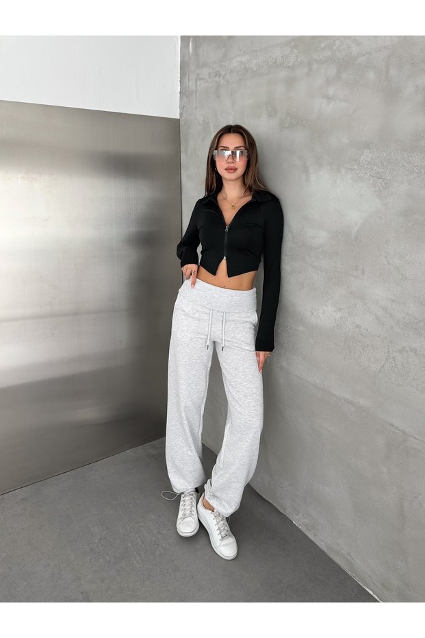 Women's 3-Ply Sweatpants with Pleated Details, Lace-Up Closure, and Pocket Detail—Relaxed Fit