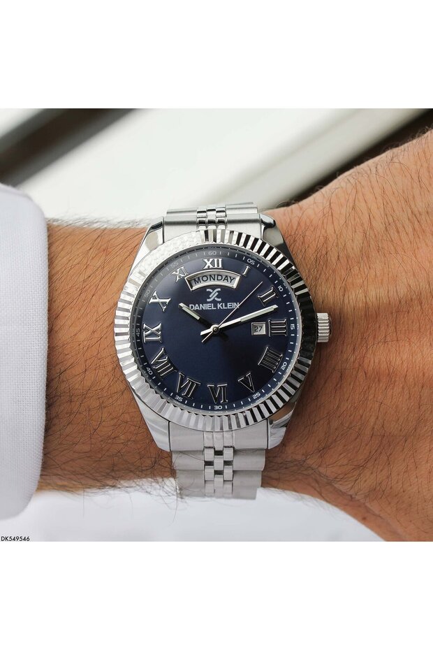 DK549546 Men's Wristwatch with Steel Bracelet