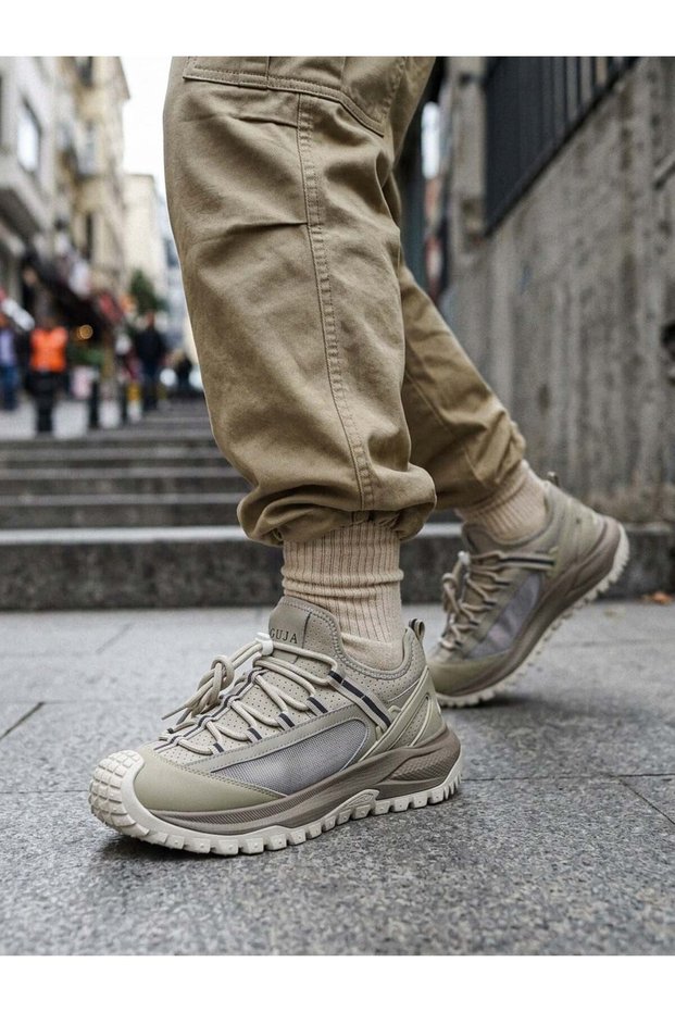 26Y595 BJ Beige Men's Casual Sneakers