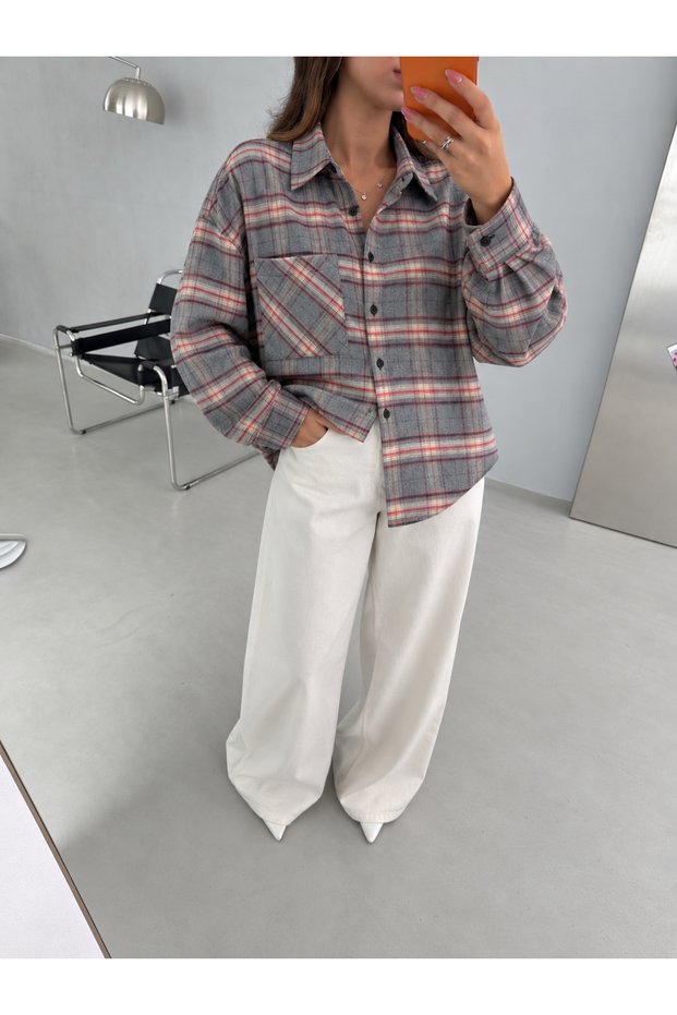 Women's Oversized Plaid Shirt with One Pocket, Button-Down, Long-Sleeved Casual Shirt