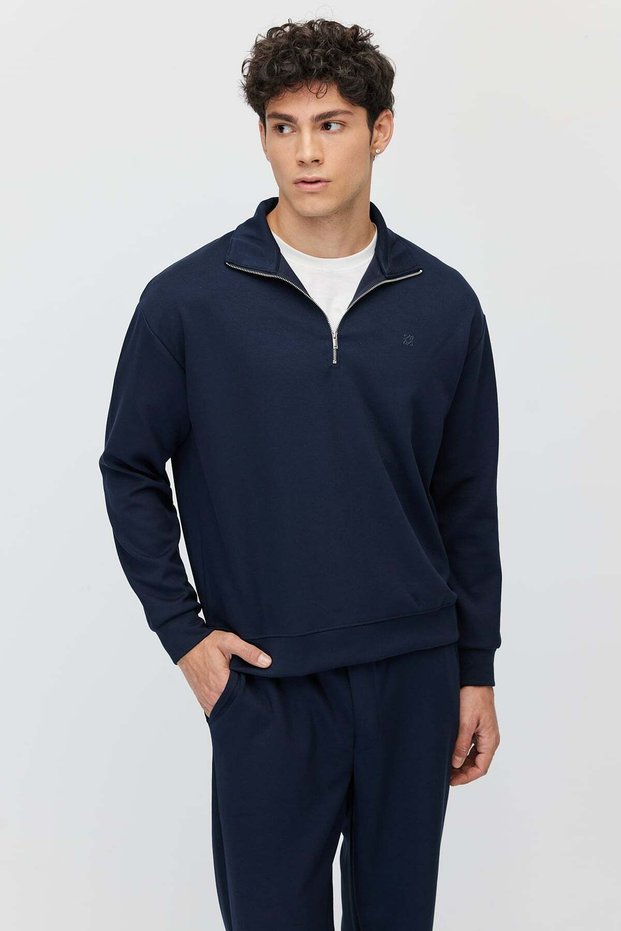 Men's Zippered Sweatshirt