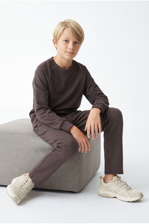 Boys' Straight-Leg Sweatpants with Drawstring Waist
