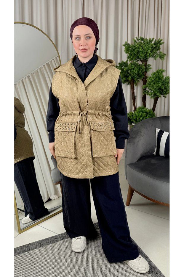 Pocket-Embellished Quilted Vest 26K6022