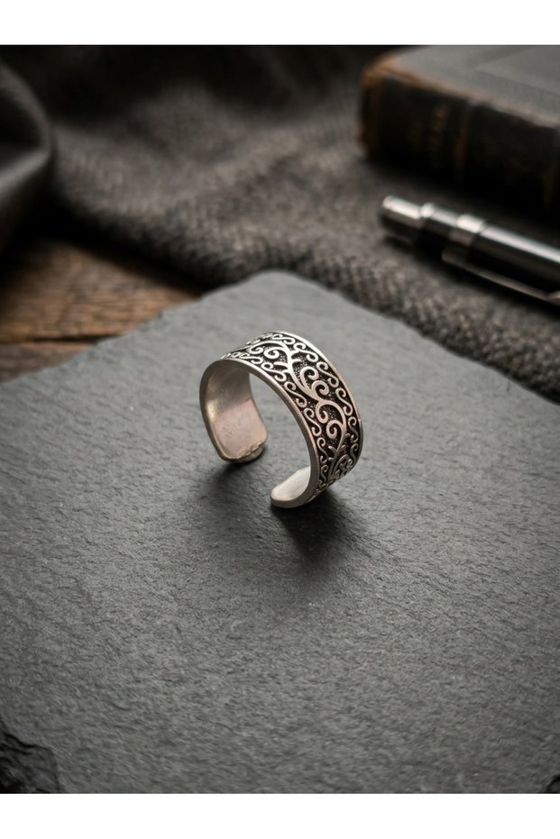 Adjustable Curved Spiral Cloud-Patterned Ring—Open Ring That Fits Any Finger