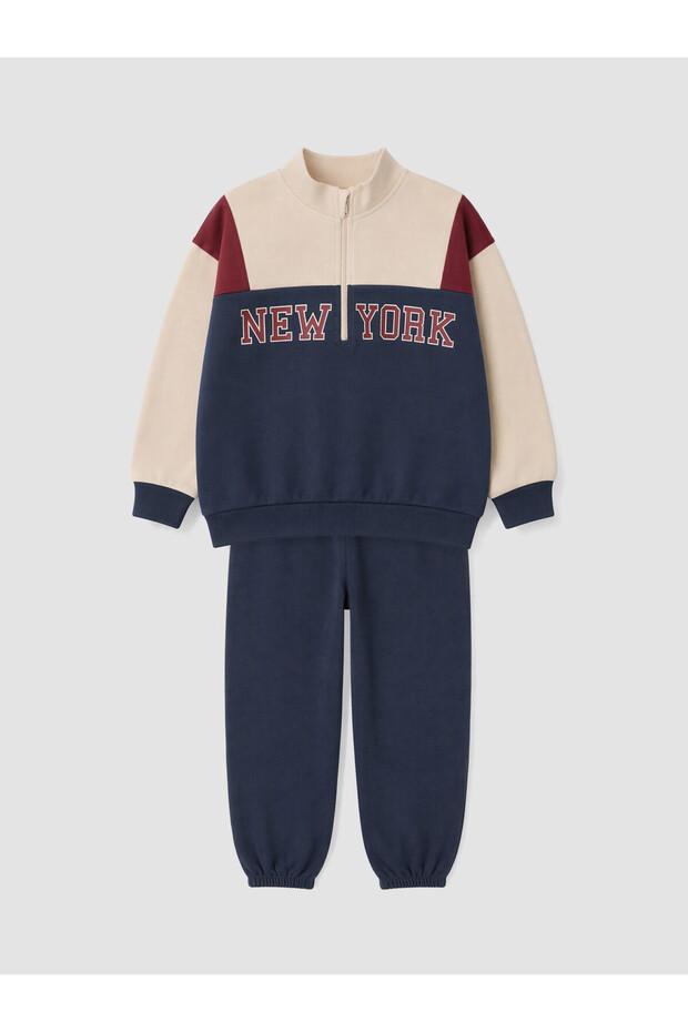NYC-Printed Boys' Sweatsuit Set from UZG STORE for Style-Conscious Parents