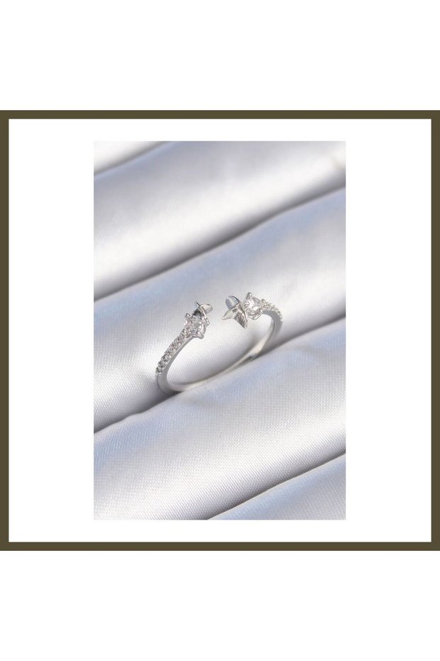 Silver-Toned Rice-Shaped Zircon Stone Star-Design Women's Ring BX