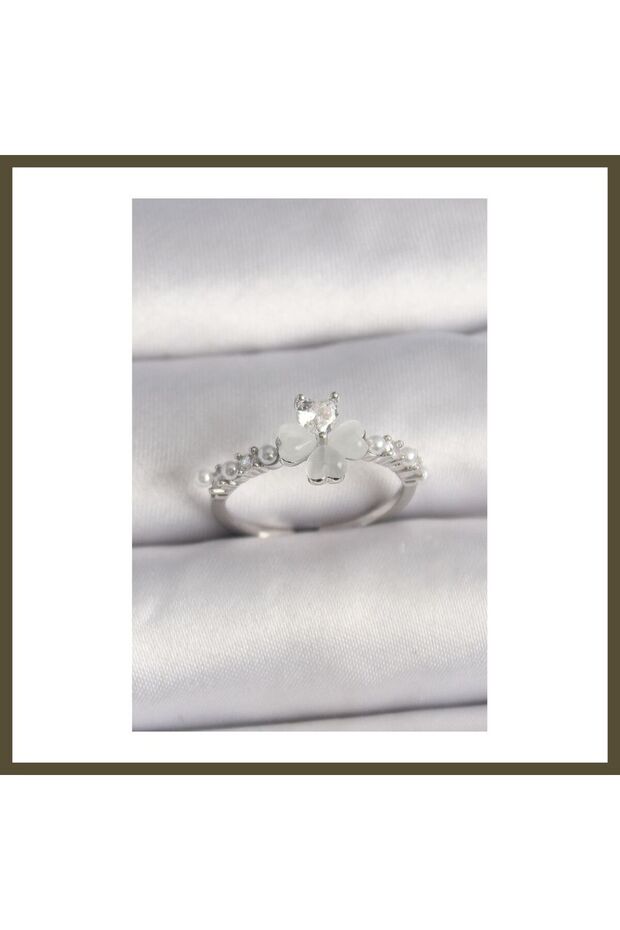 Silver-Toned Rice-Shaped Ring with Zircon Stones, Clover Design, Pearl Accents, Adjustable Size BX