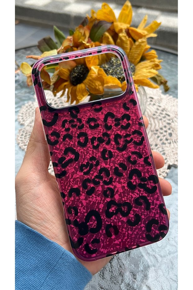 Compatible with iPhone 18 PRO / 17 PRO - Glittery Aurora Leopard Print Glossy Protective Case