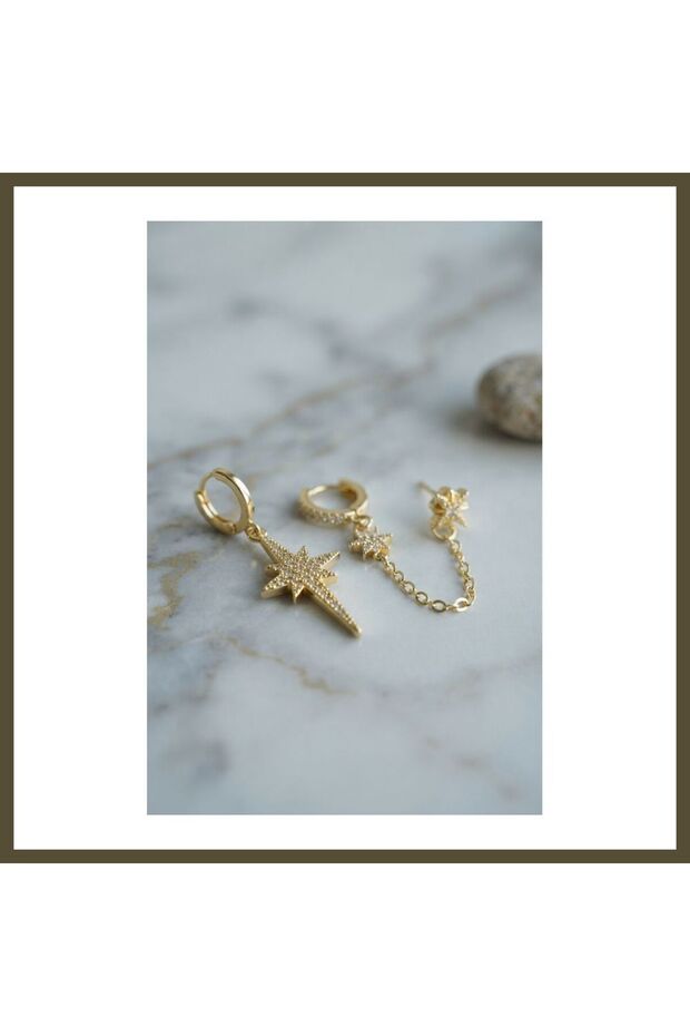3-Piece Earring Set with Gold-Colored Chain Detail BX