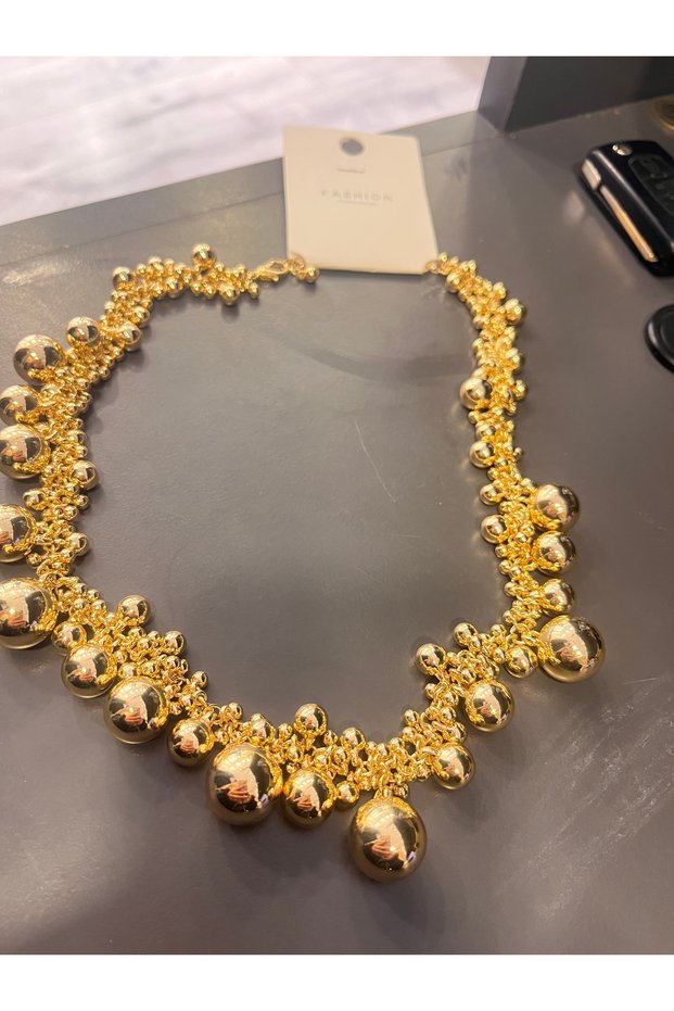 Ball necklace