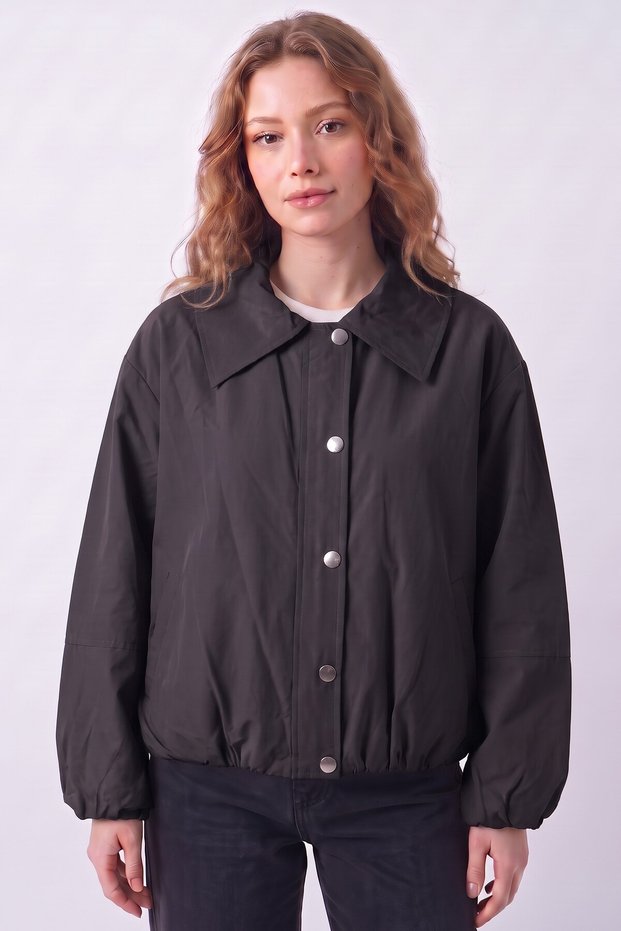 Women's Black Shirt Collar Zipper-Front Lined Transitional Bomber Jacket