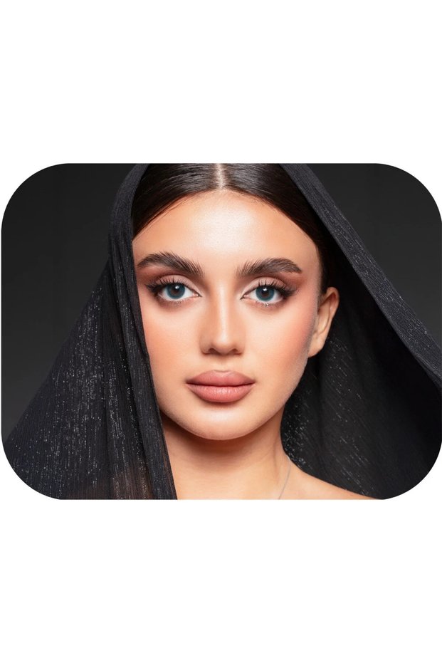 عدسات لاصقة ملونة شهرية سينامون