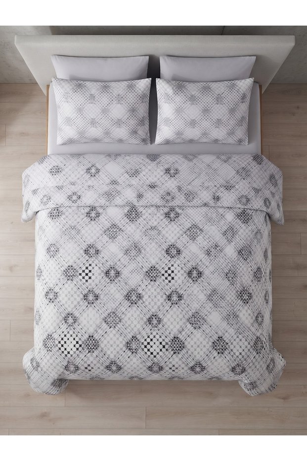 Double-Size Patterned Pique Bedspread Set and Bedspread Set - Gray Leaf Pattern - Includes Bed Sheet - 4-Piece Set"