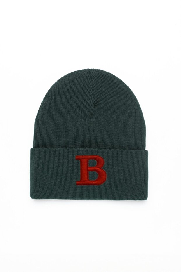 قبعة فاخرة مطرزة بطبقة مزدوجة باللون الأحمر