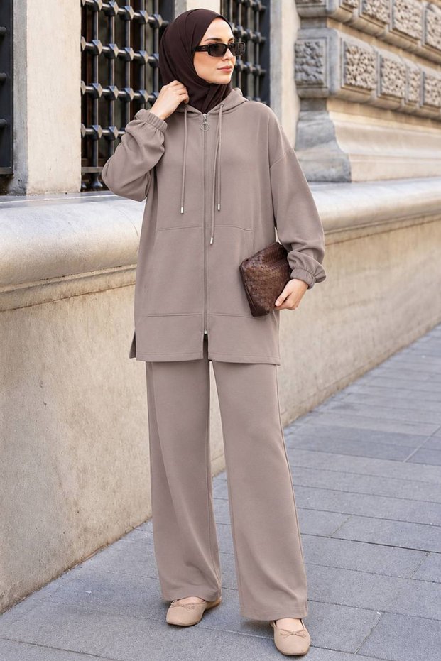 Oysho Beige Modest Pants Set with Hood and Zipper, 3134BEJ
